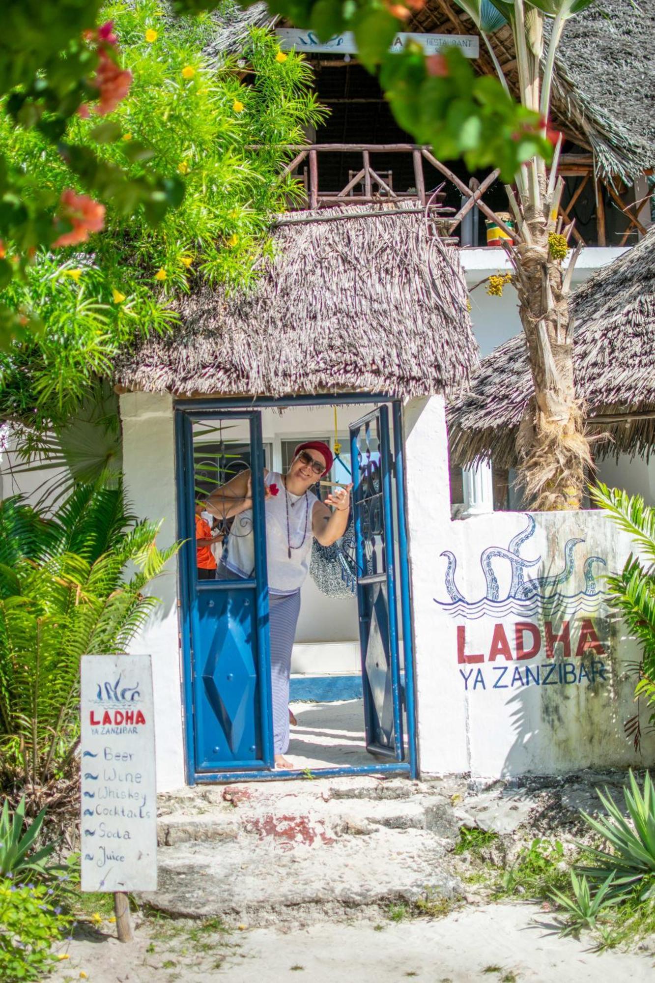 Beachfront Villa Ladha Ya Zanzibar Jambiani  Exterior photo